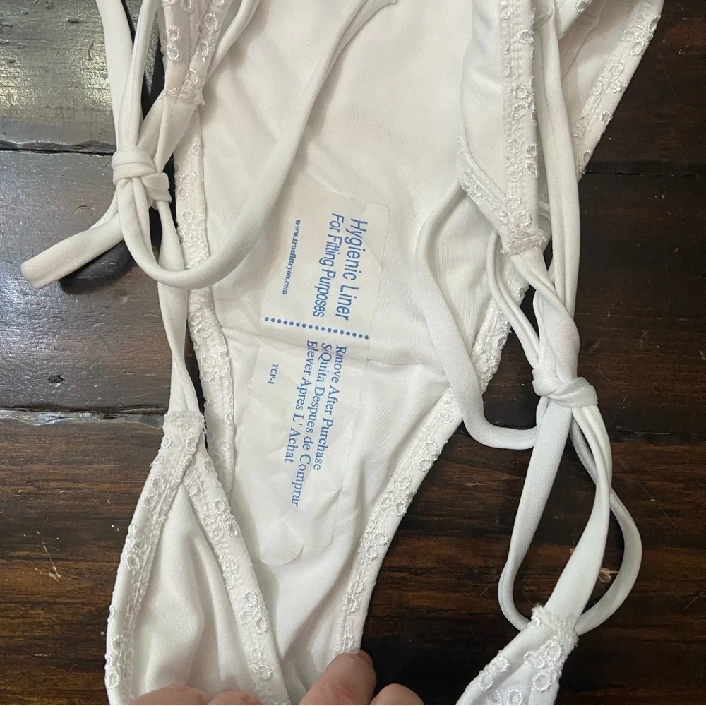 New! Frankie's Bikinis Bridgette White Eyelet String Bikini Bottom 1586